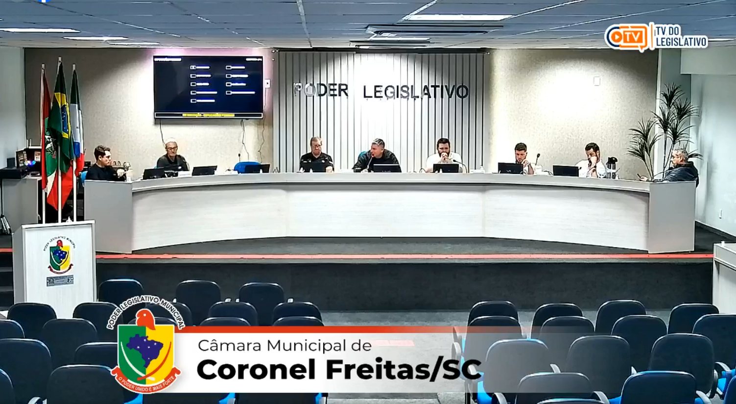 Vereador cobra melhorias na educação e critica gestão da Secretaria
